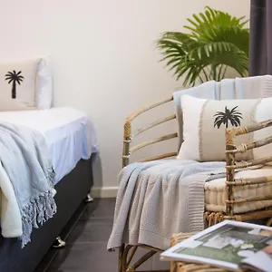 https://airlie-oasis.queenslandhotels.net