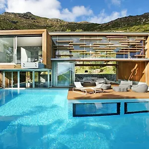 https://villa-the-spa-house.hotels-capetown.com