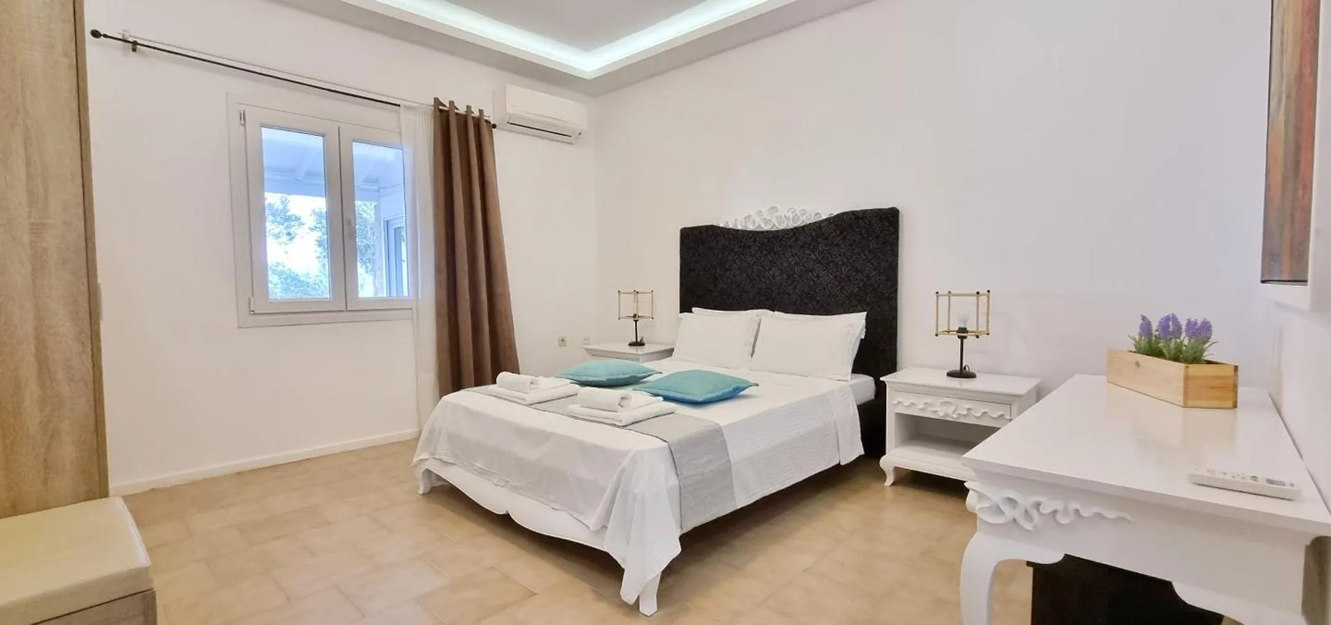 Bungalow White Tennis Apartments & Suites Pefkochori