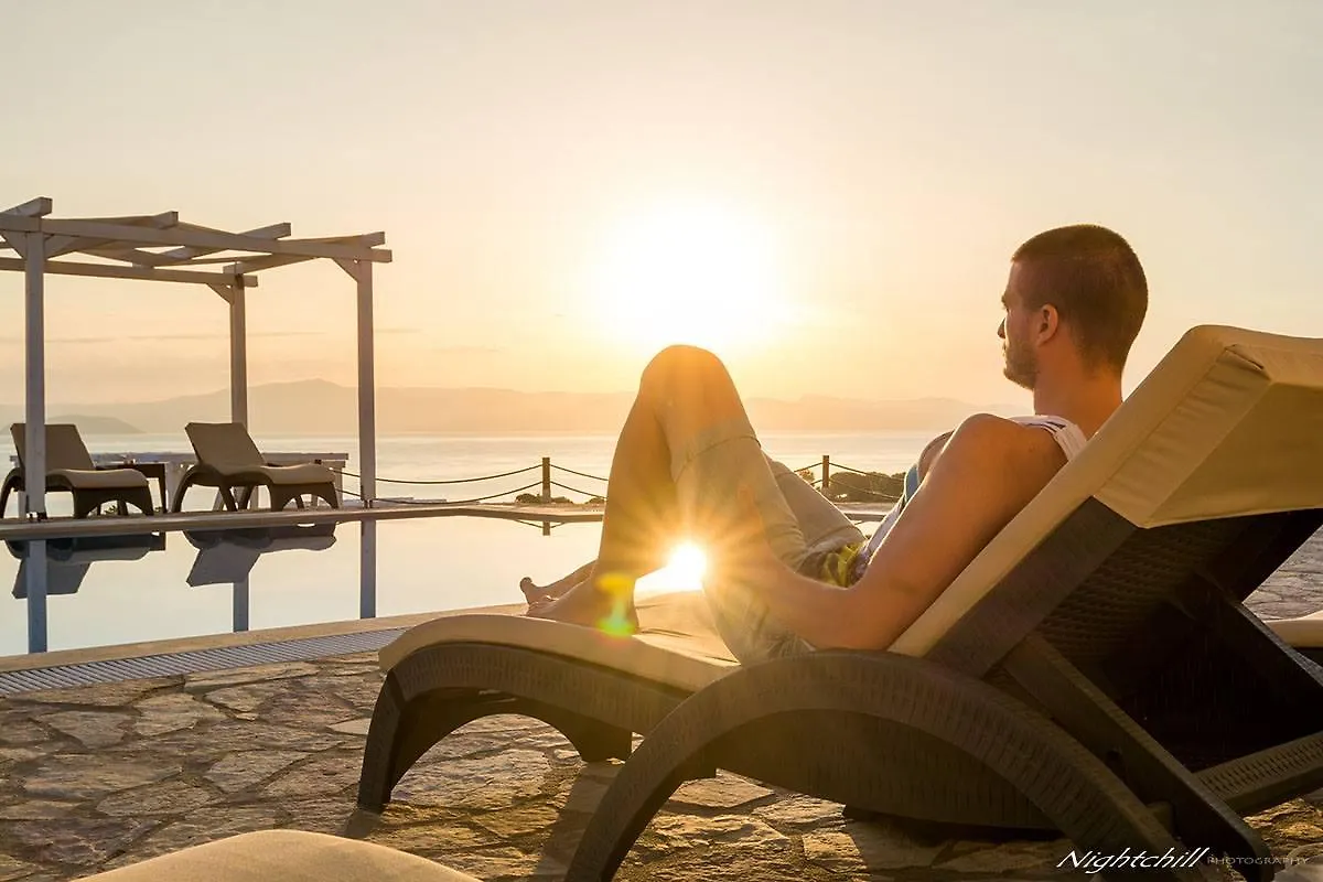Bungalow White Tennis Apartments & Suites Pefkochori Greece